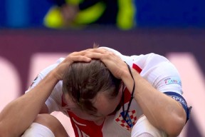 九游-包含德布劳内遭遇五连败，法国队教练面临压力！的词条