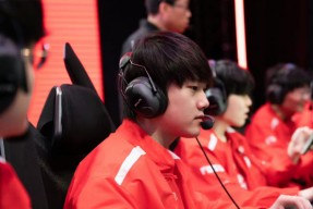 九游-JackeyLove爆冷击败老鹰，逆转引爆全场！的简单介绍