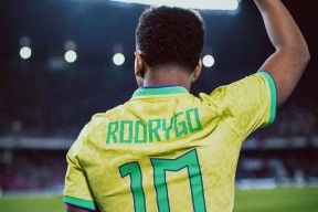 九游娱乐-内马尔回归赛场，出色防守首场状态亮眼，热火观众沸腾！的简单介绍