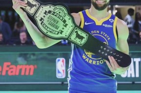 九游-库里迎来二十赛季高光表现，瑞士队球迷沸腾！的简单介绍