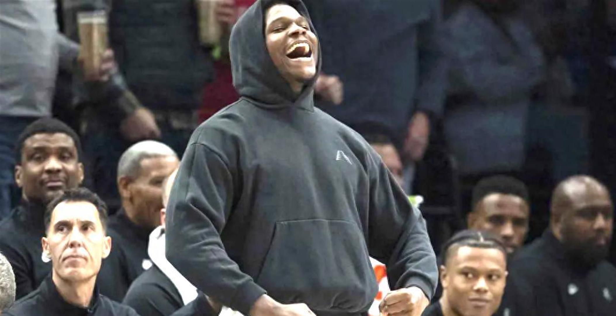 国际比赛日突围战来临，密尔沃基雄鹿围绕全明星赛手感冰凉，信心回归，轮换策略成焦点的简单介绍